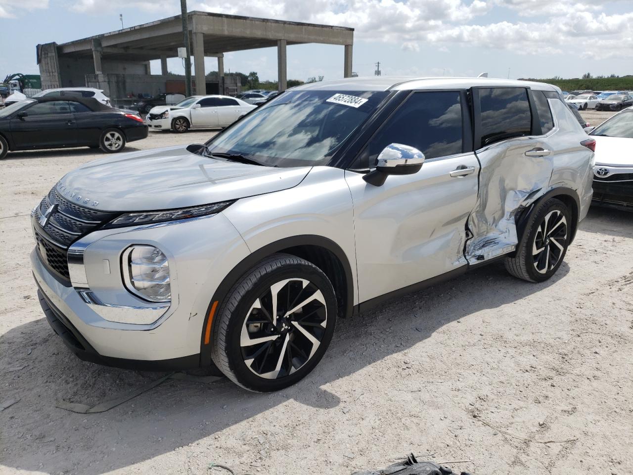 MITSUBISHI OUTLANDER 2022