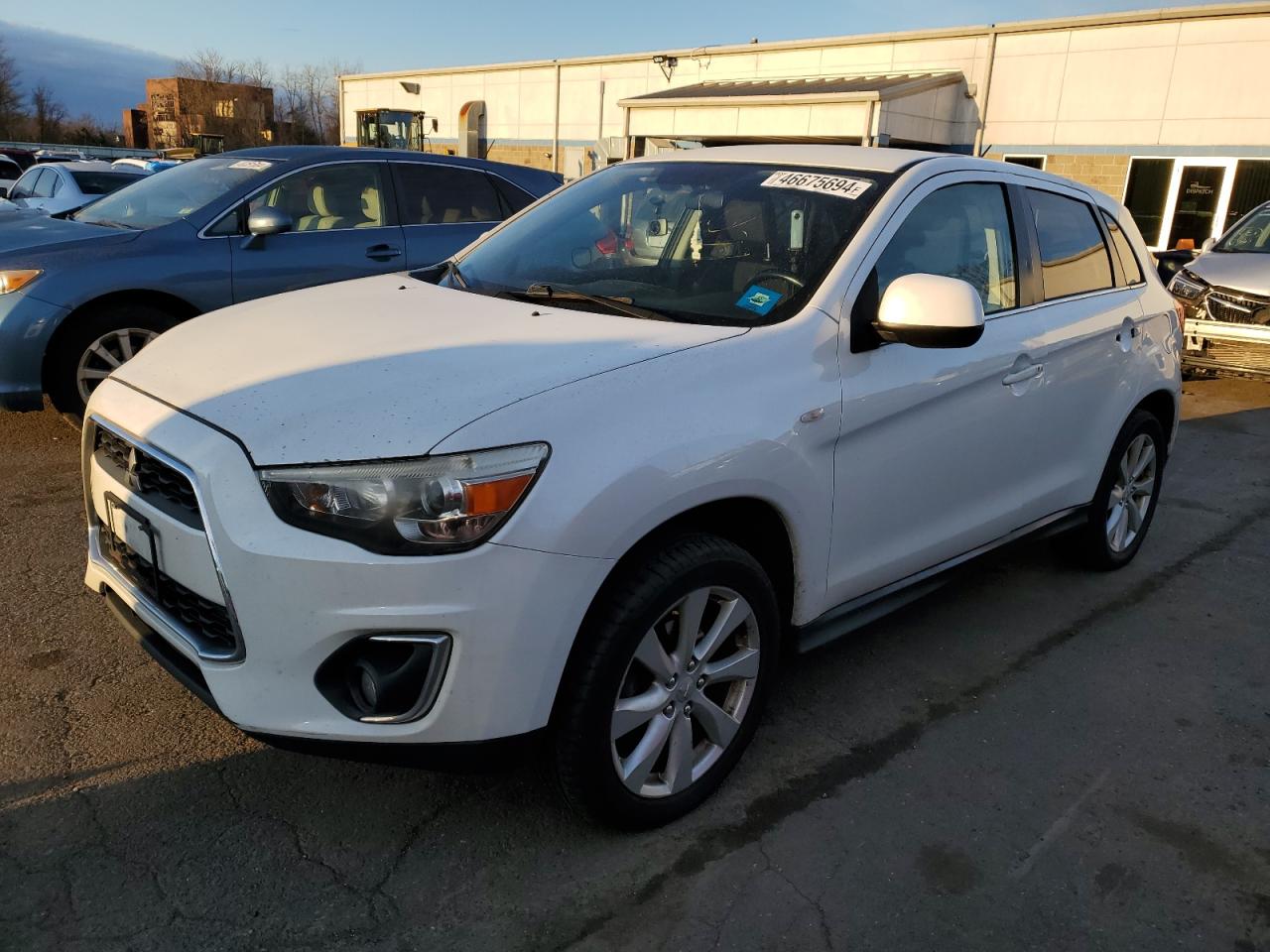 MITSUBISHI OUTLANDER 2013