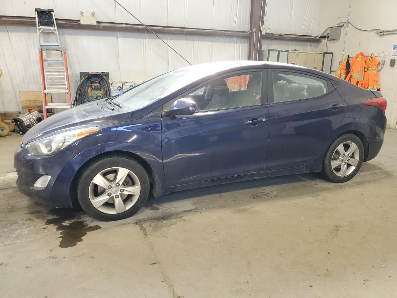 HYUNDAI ELANTRA GL 2012