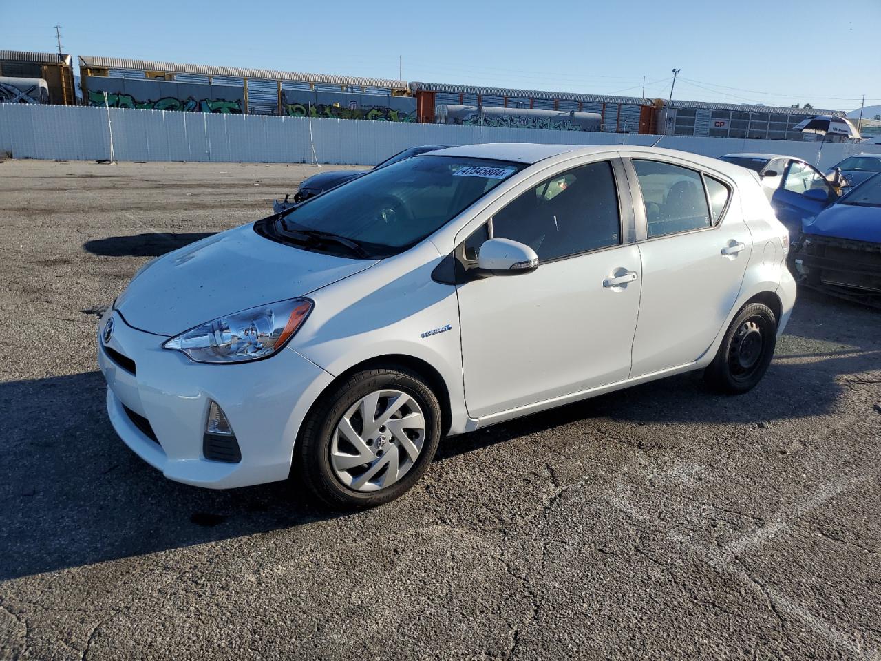 TOYOTA PRIUS C 2014