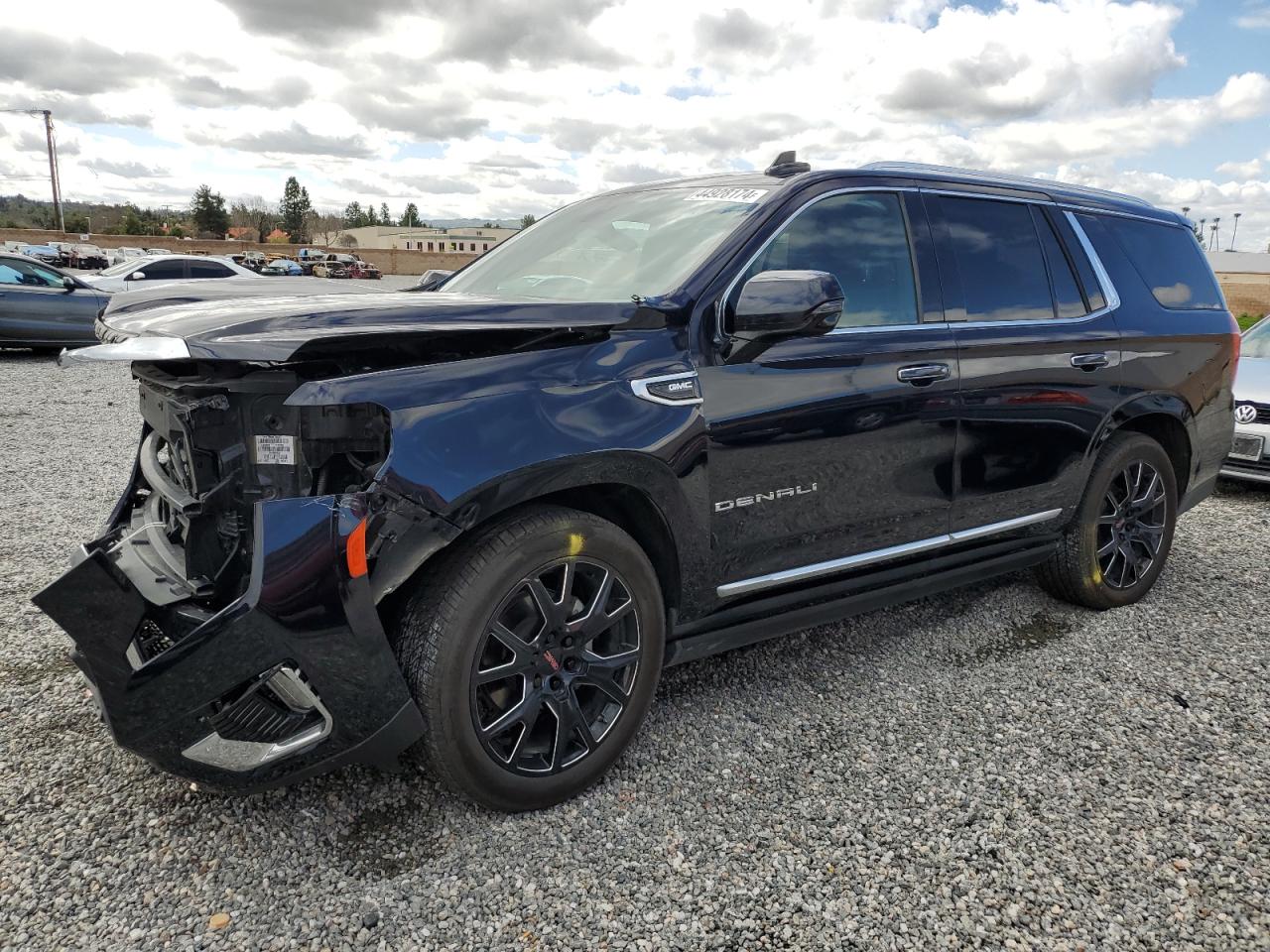 GMC YUKON DENA 2021