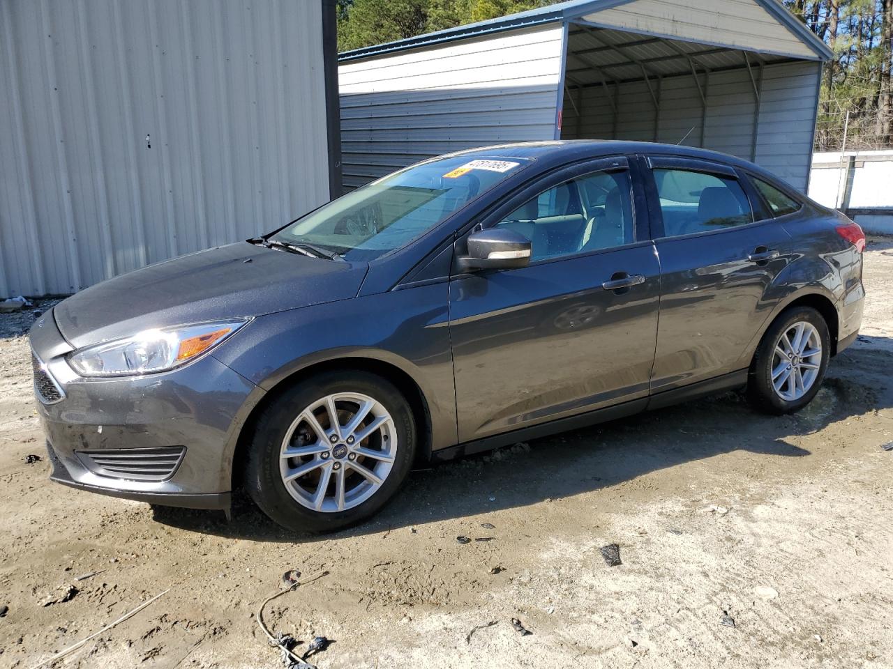 FORD FOCUS SE 2017