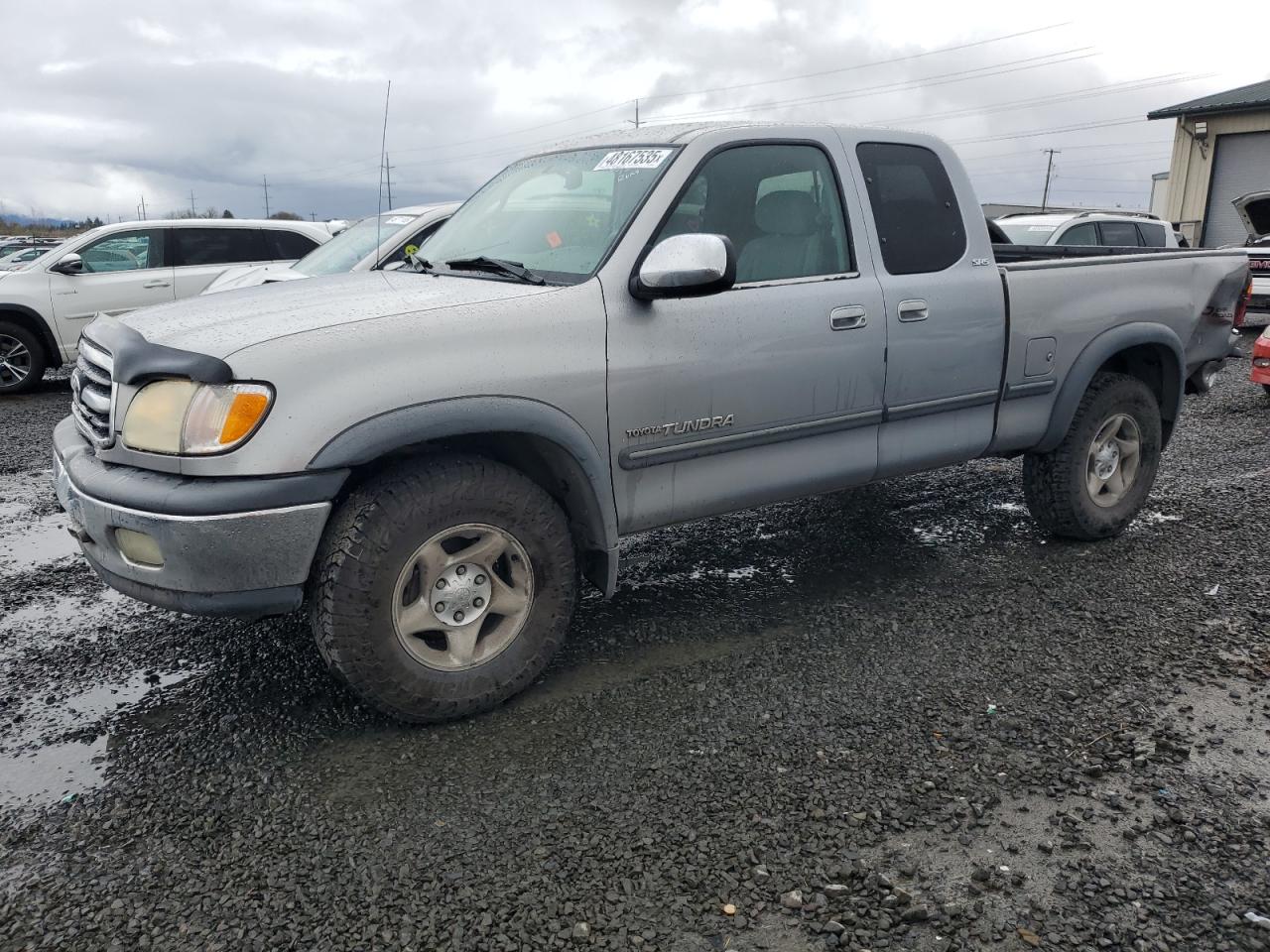 TOYOTA TUNDRA ACC 2002