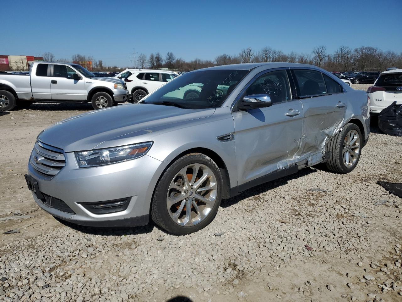FORD TAURUS LIM 2015