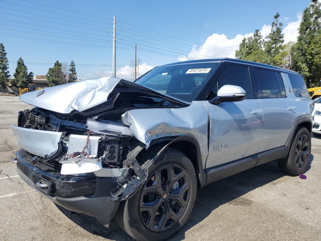 RIVIAN R1S ADVENT 2025