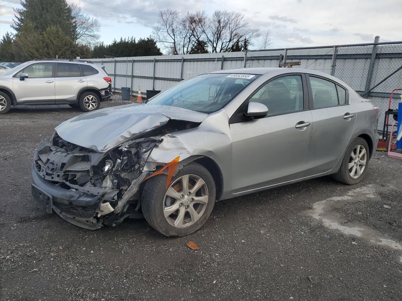 MAZDA 3 2011