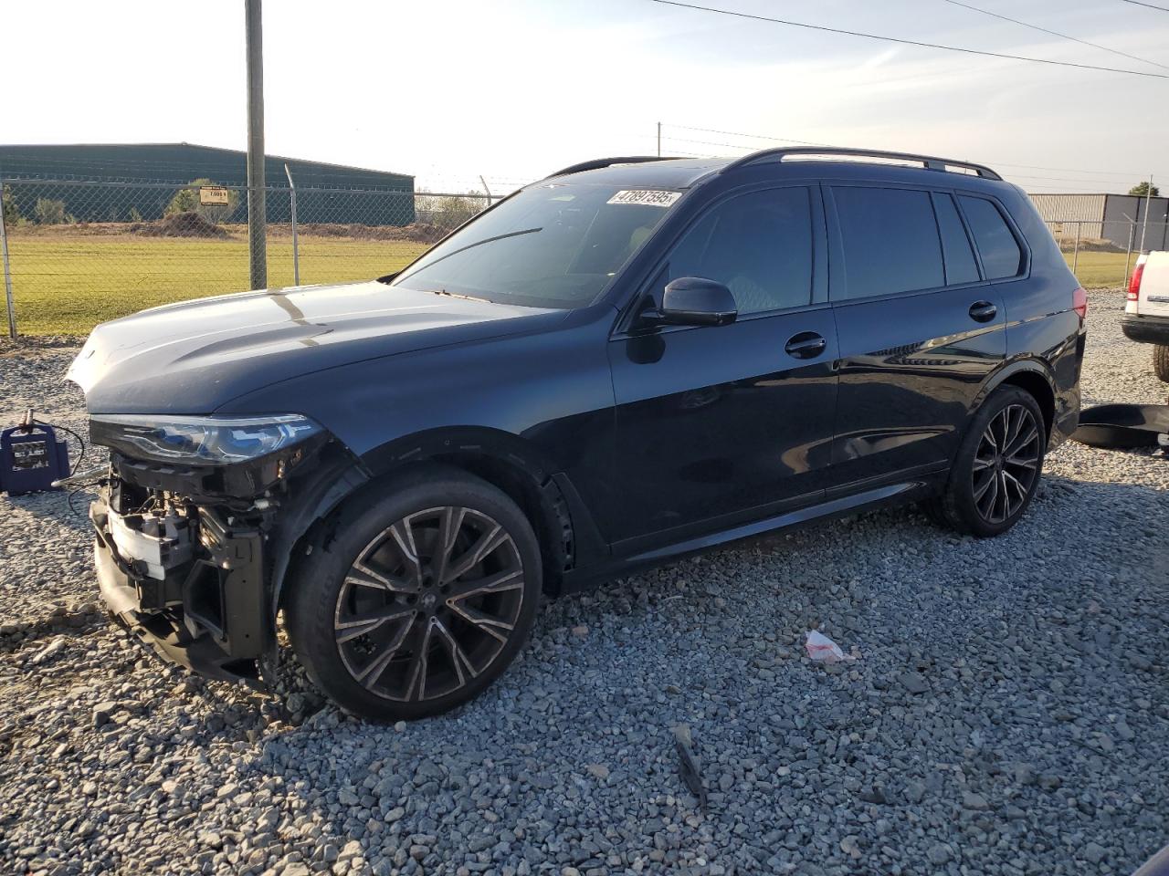BMW X7 M50I 2021