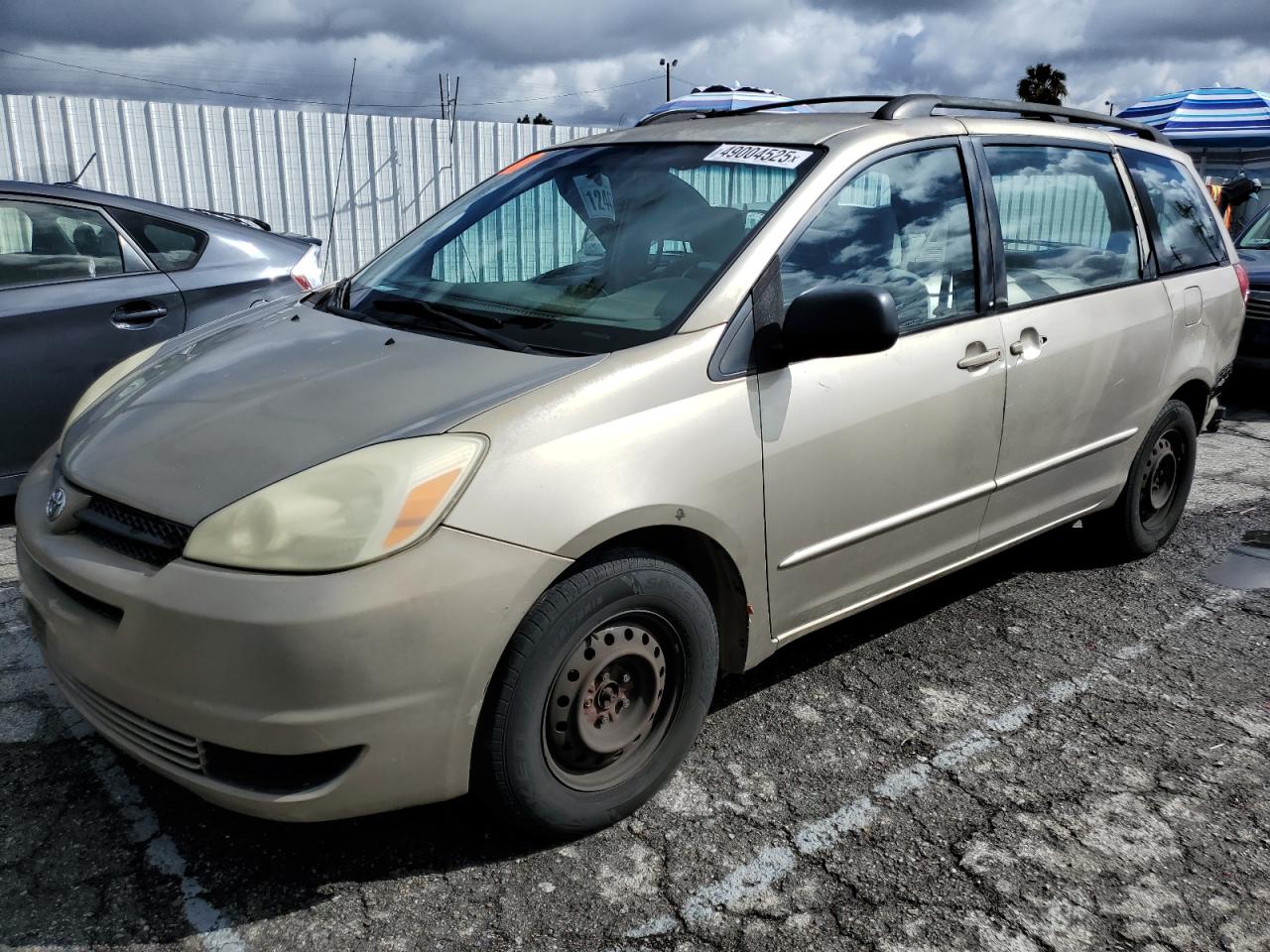 TOYOTA SIENNA CE 2005