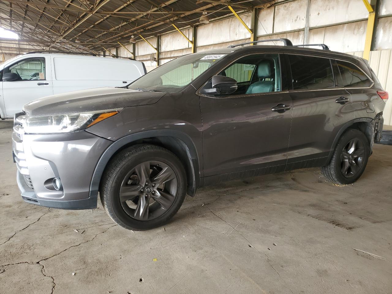 TOYOTA HIGHLANDER 2017