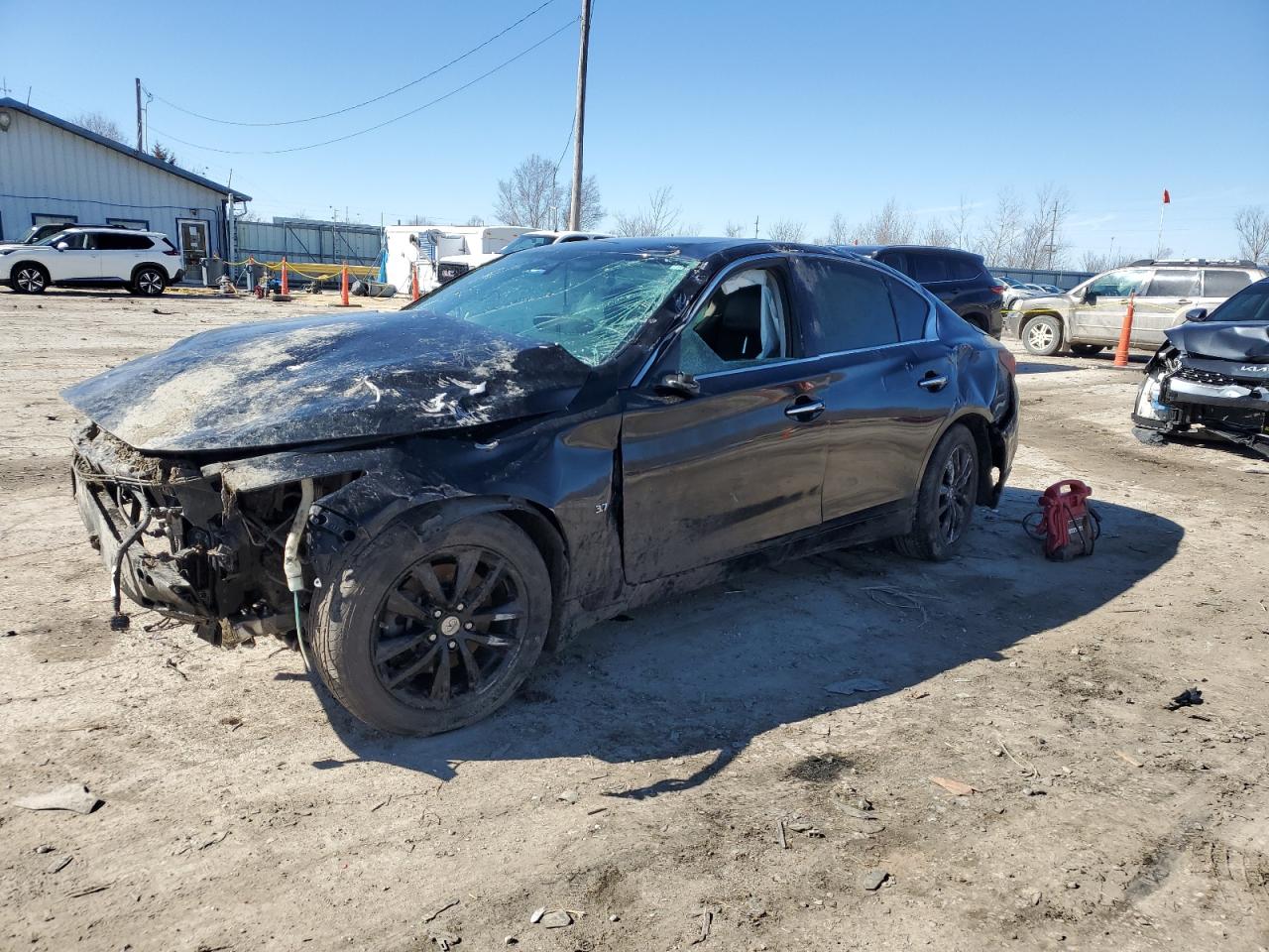 INFINITI Q50 BASE 2015