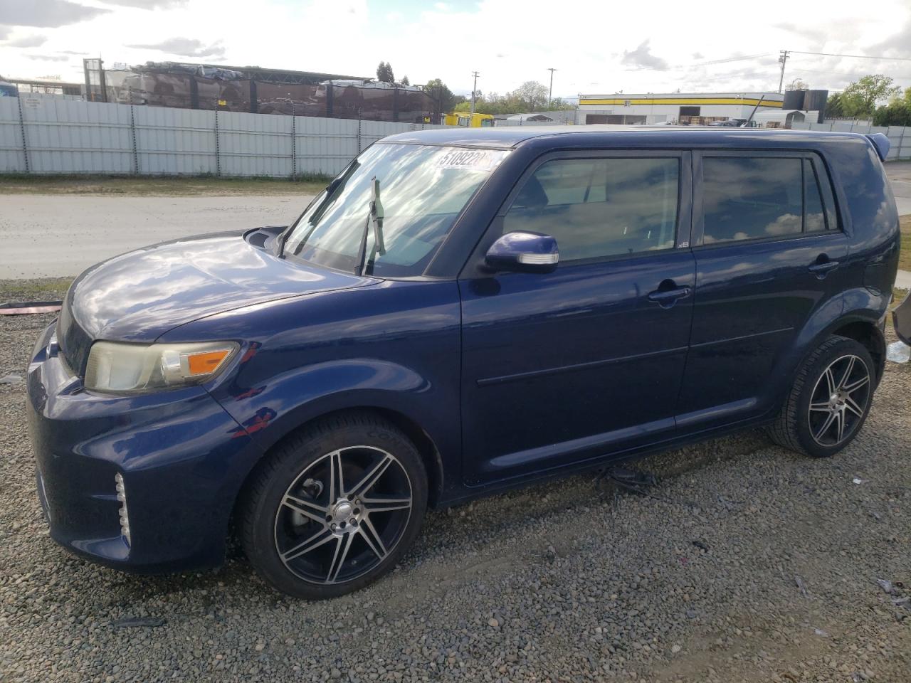 TOYOTA SCION XB 2013