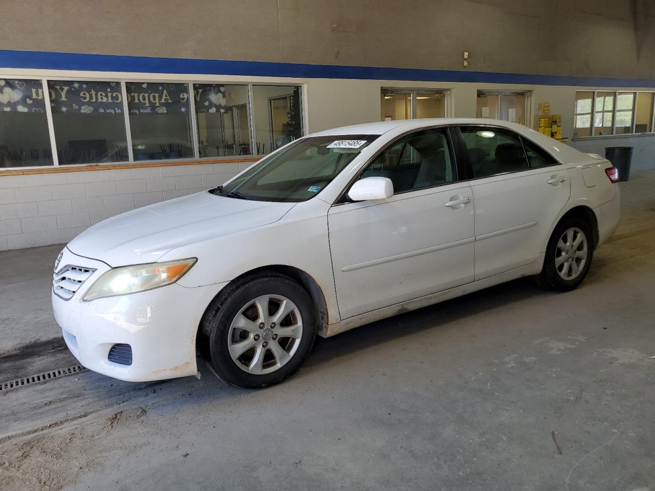 TOYOTA CAMRY BASE 2011