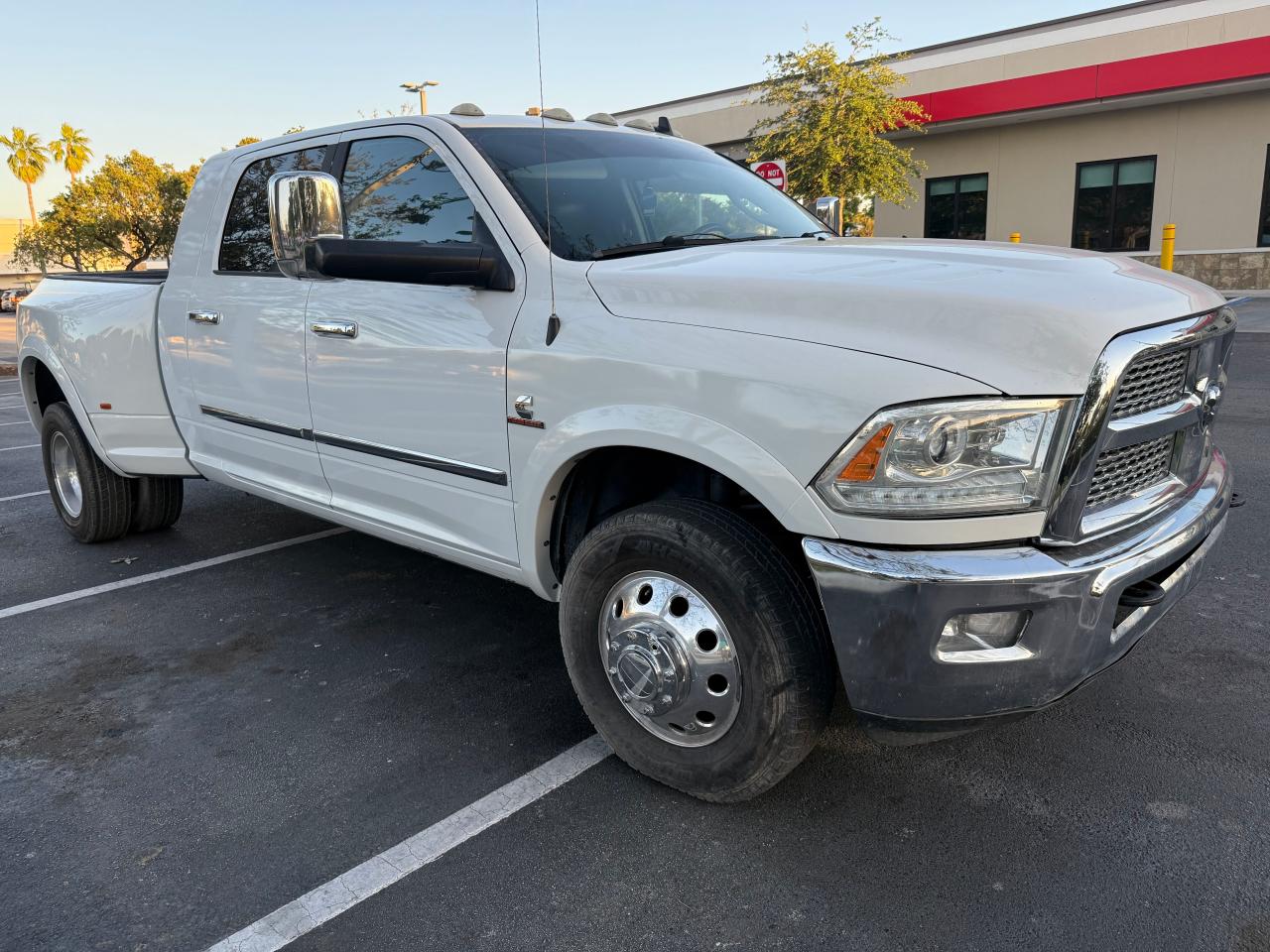 RAM 3500 LARAM 2014