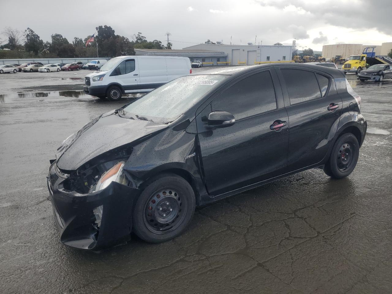 TOYOTA PRIUS C 2015