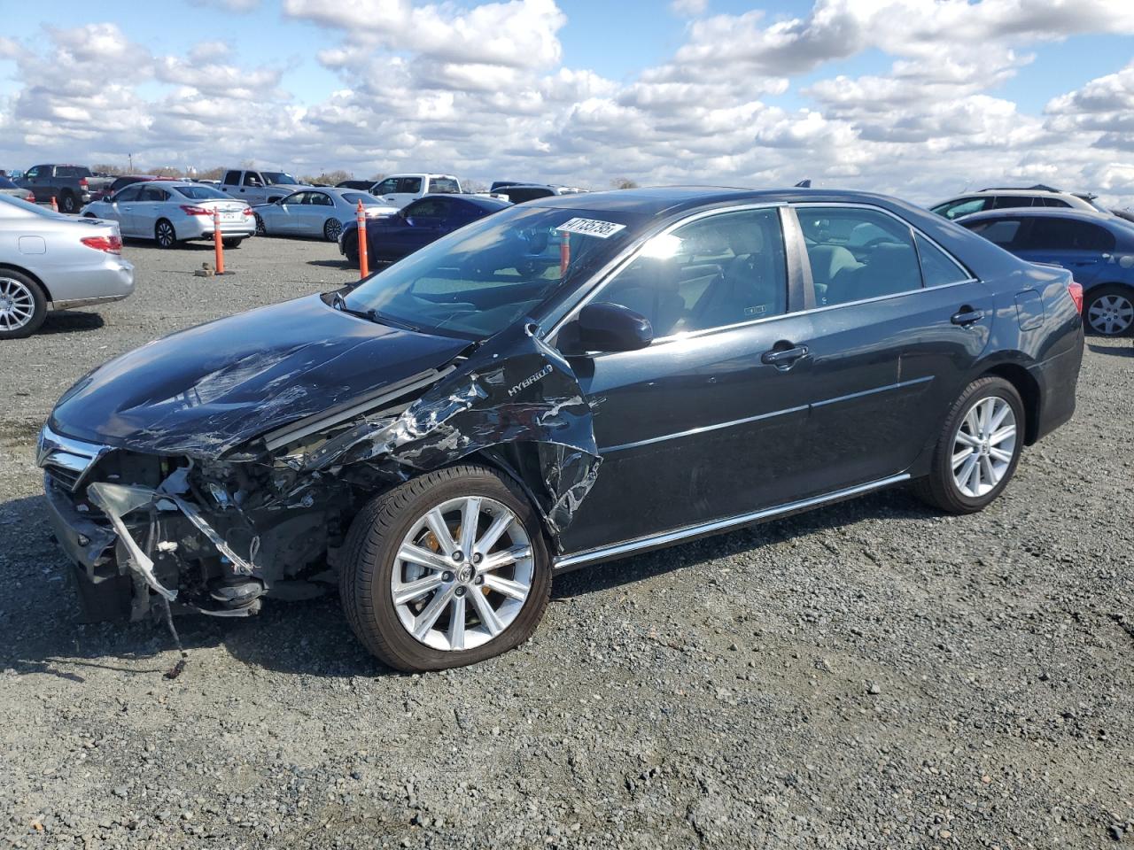 TOYOTA CAMRY HYBR 2013