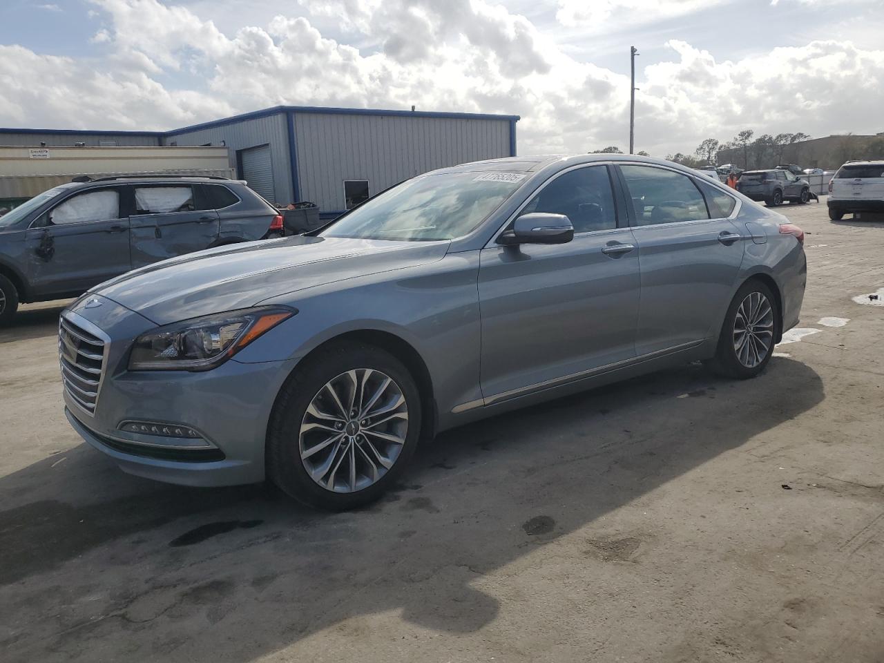 HYUNDAI GENESIS 3. 2016