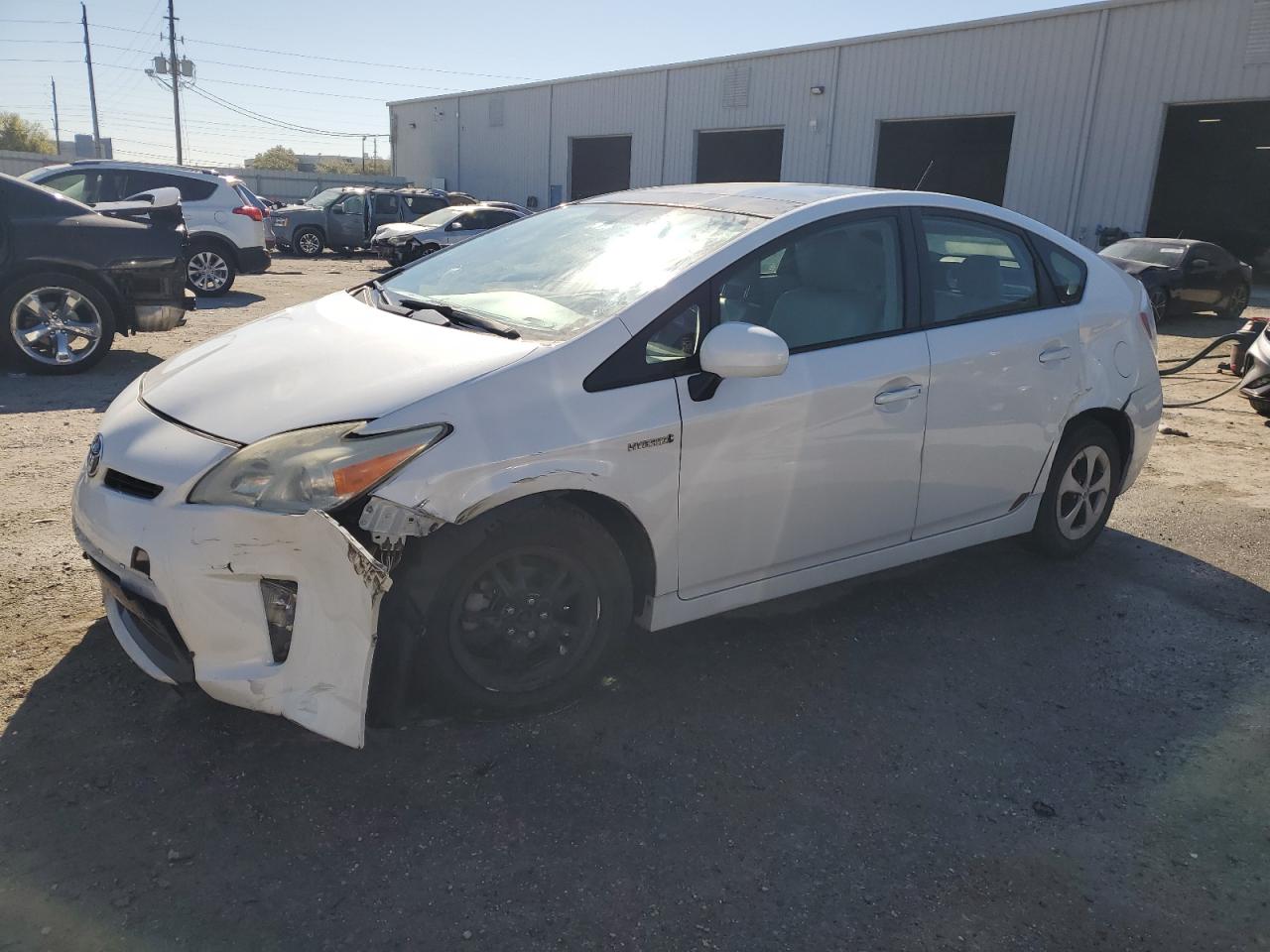 TOYOTA PRIUS 2013