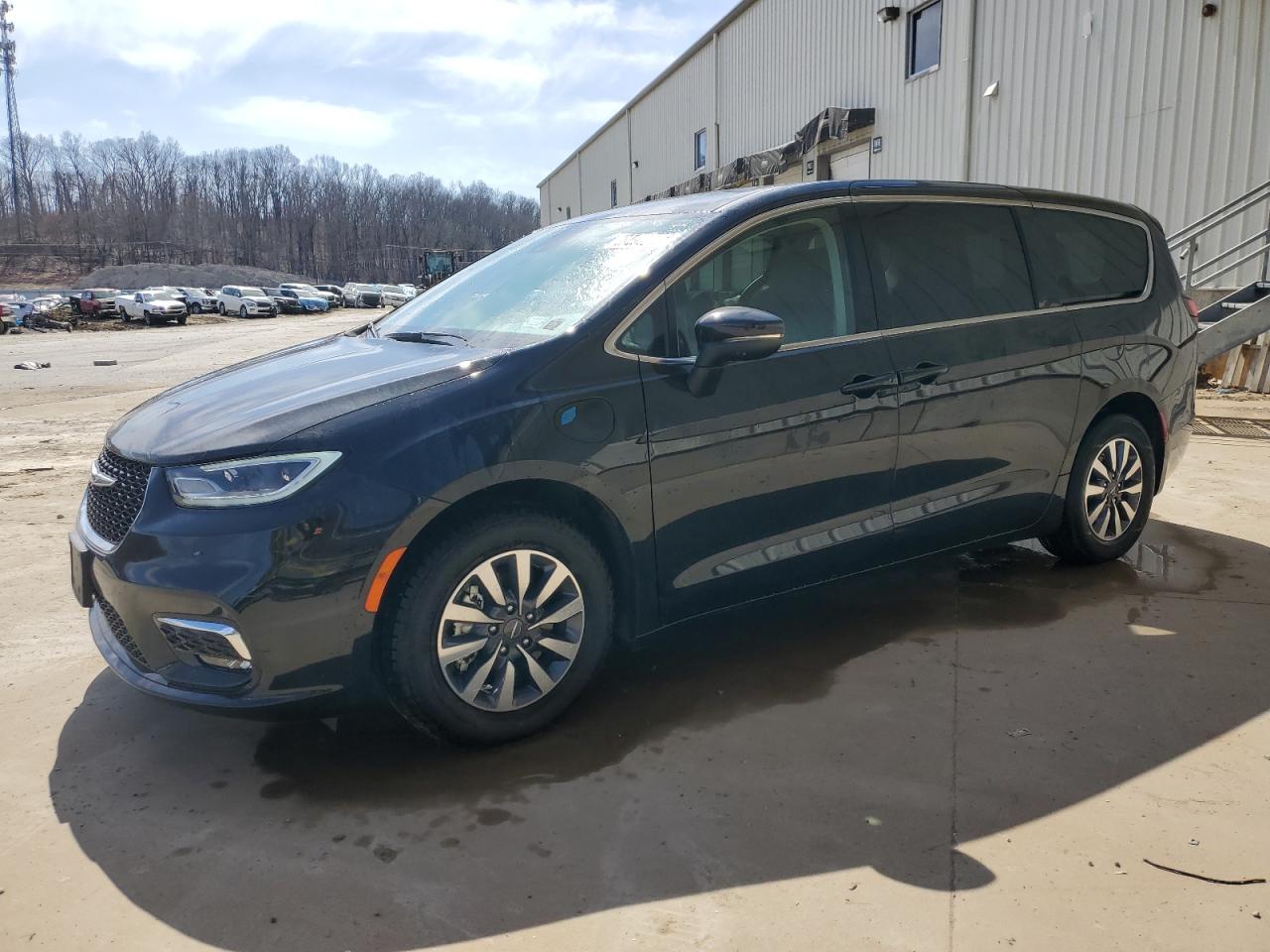 CHRYSLER PACIFICA H 2023