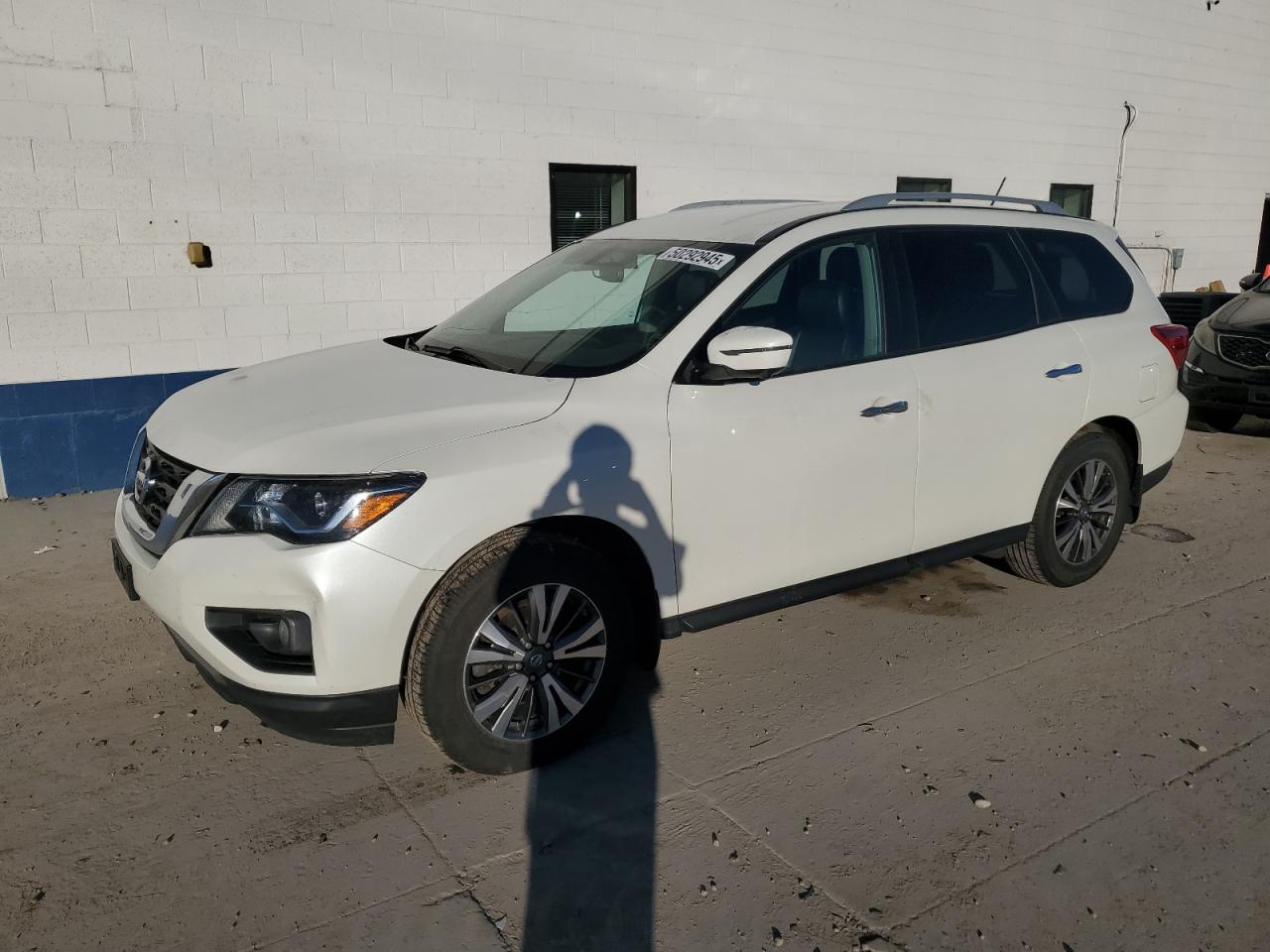 NISSAN PATHFINDER 2017