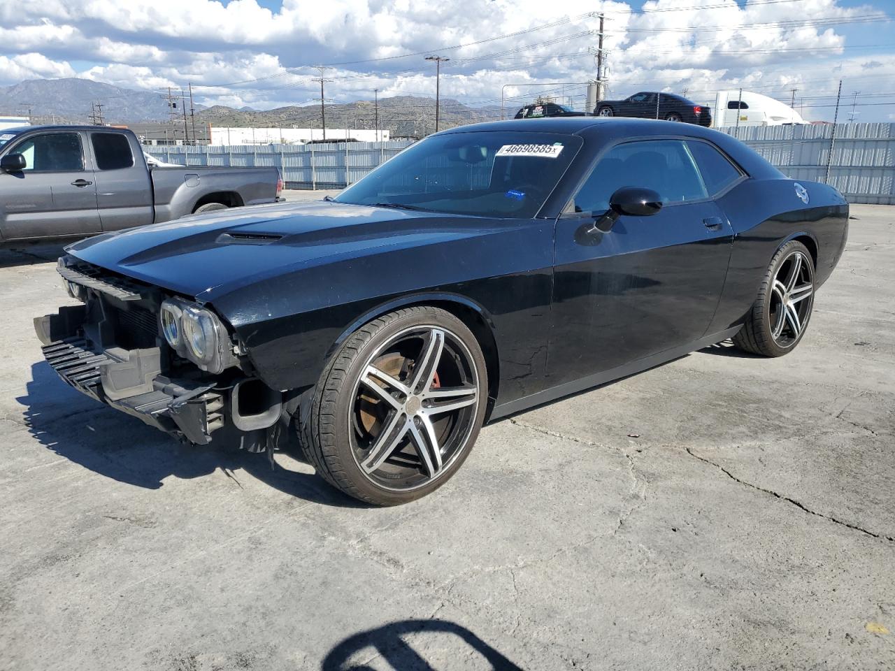 DODGE CHALLENGER 2015