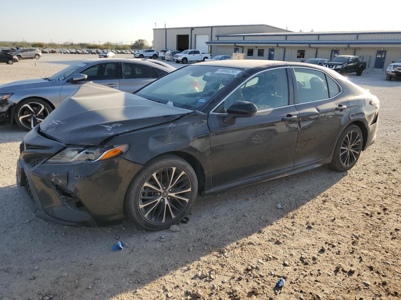 TOYOTA CAMRY L 2019