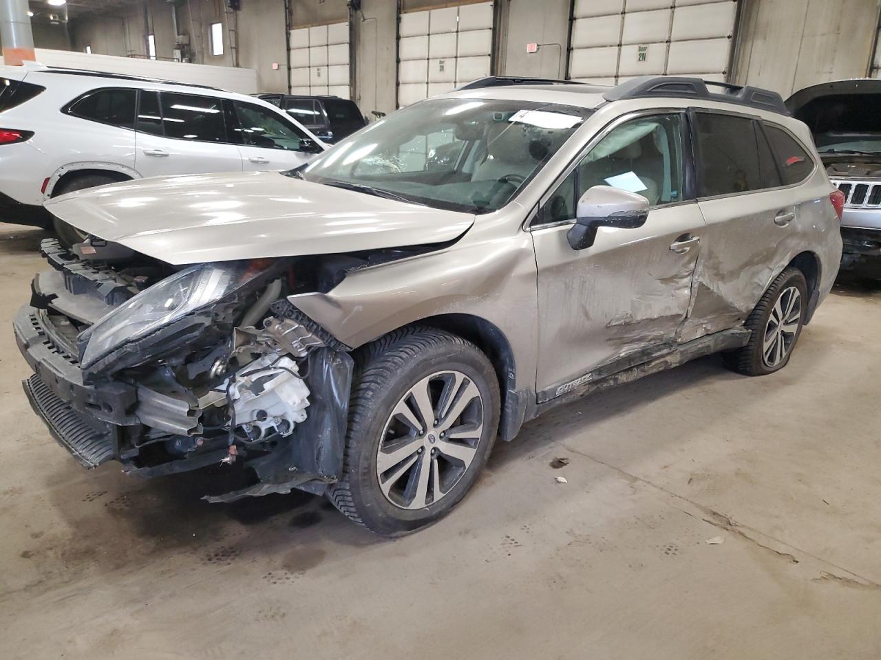 SUBARU OUTBACK 2. 2019