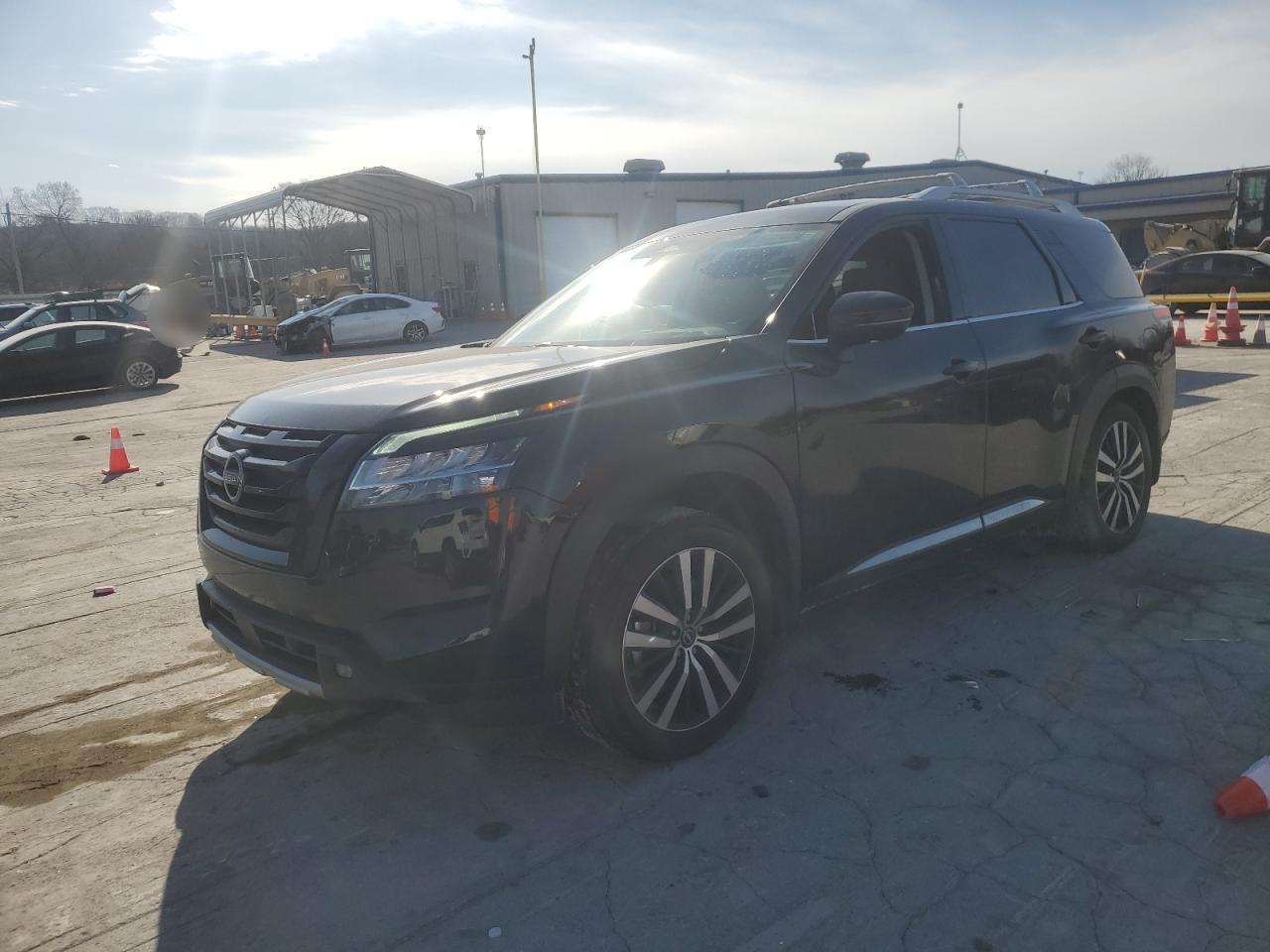 NISSAN PATHFINDER 2023