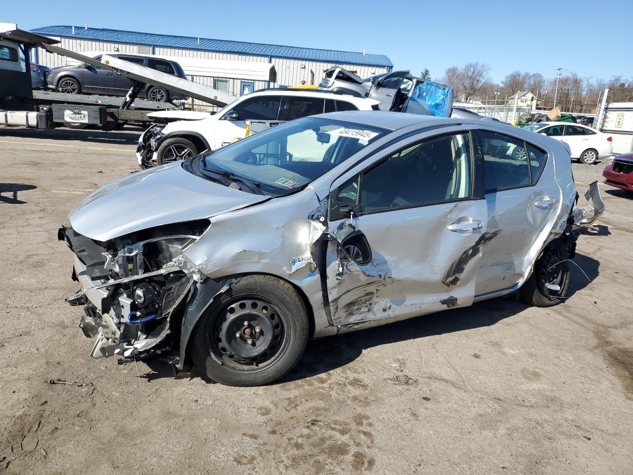 TOYOTA PRIUS C 2015