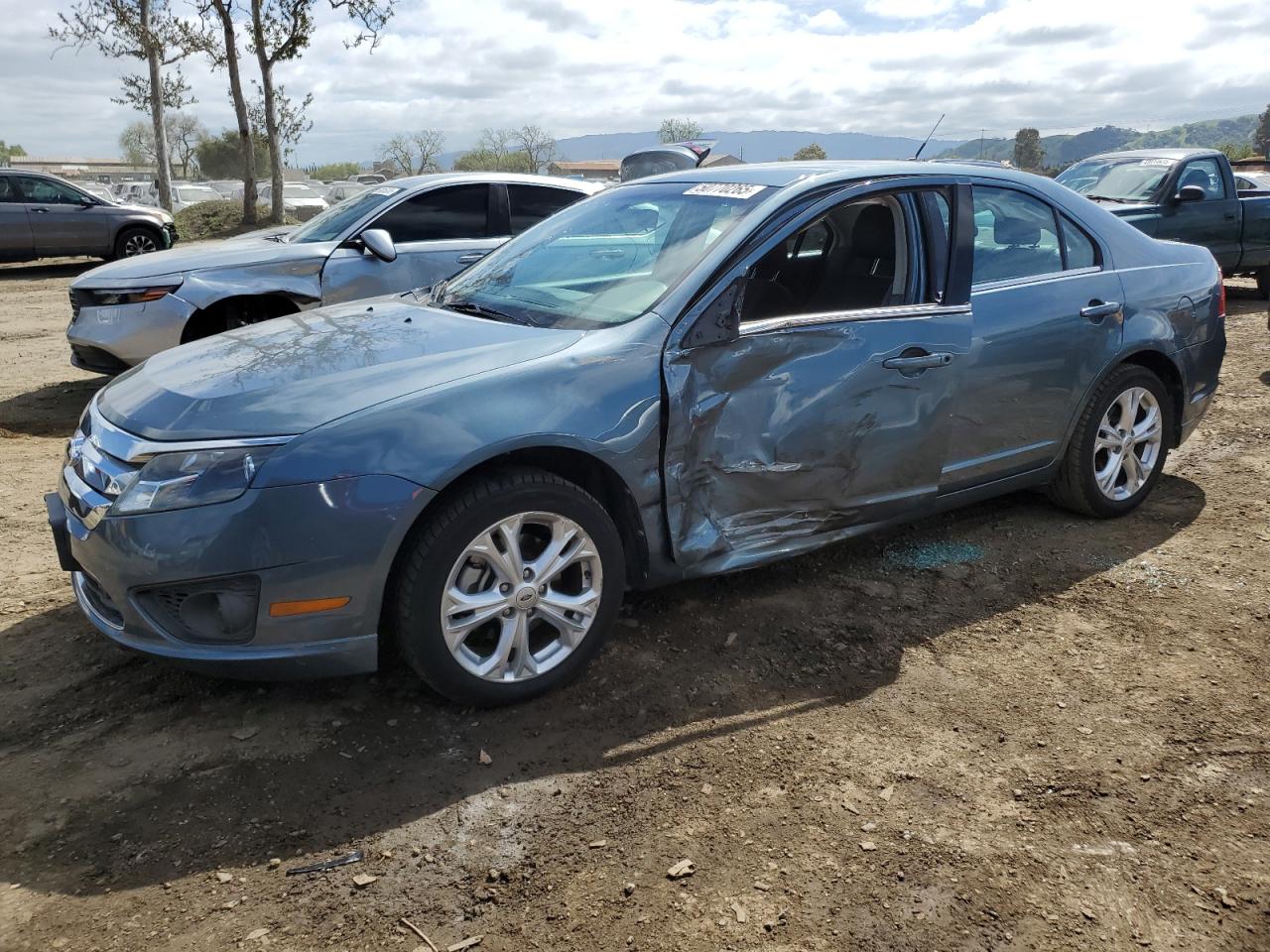 FORD FUSION SE 2012