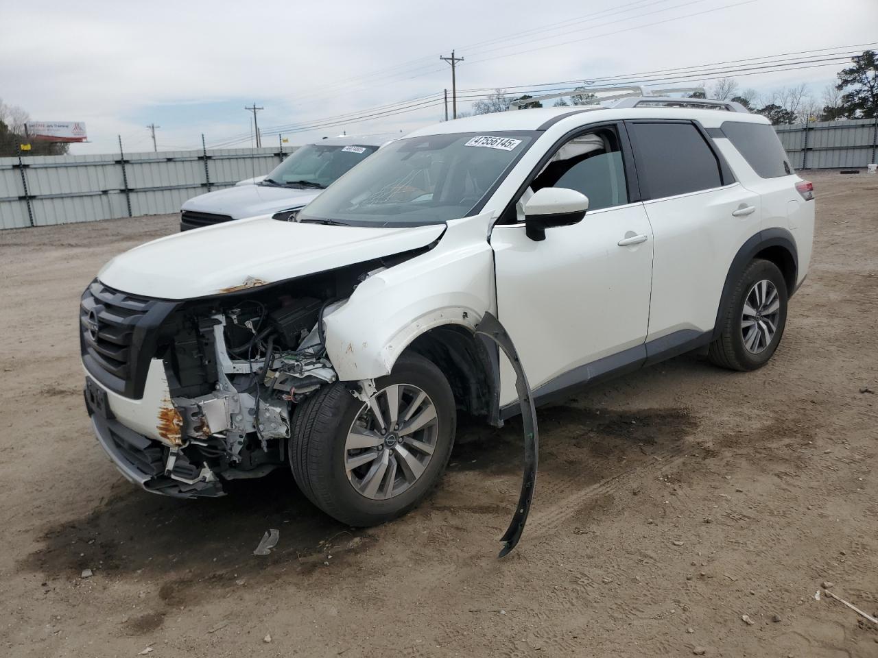 NISSAN PATHFINDER 2023