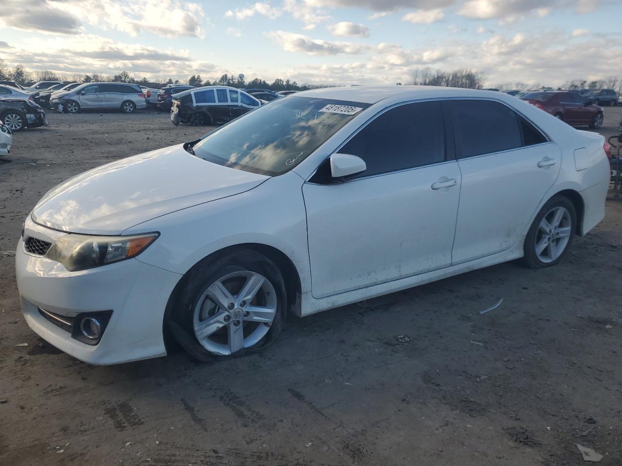 TOYOTA CAMRY L 2014
