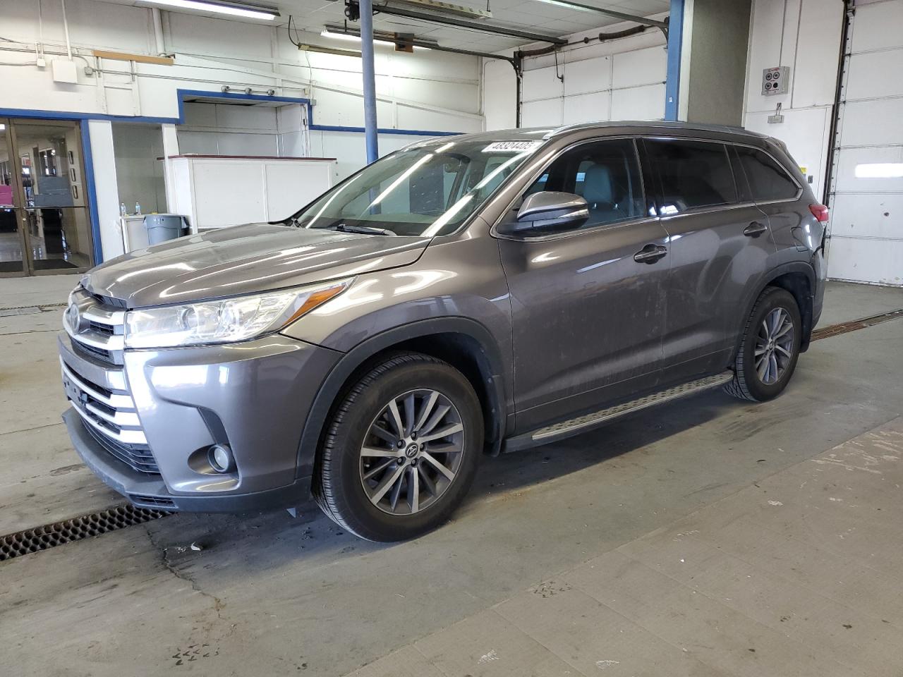 TOYOTA HIGHLANDER 2017