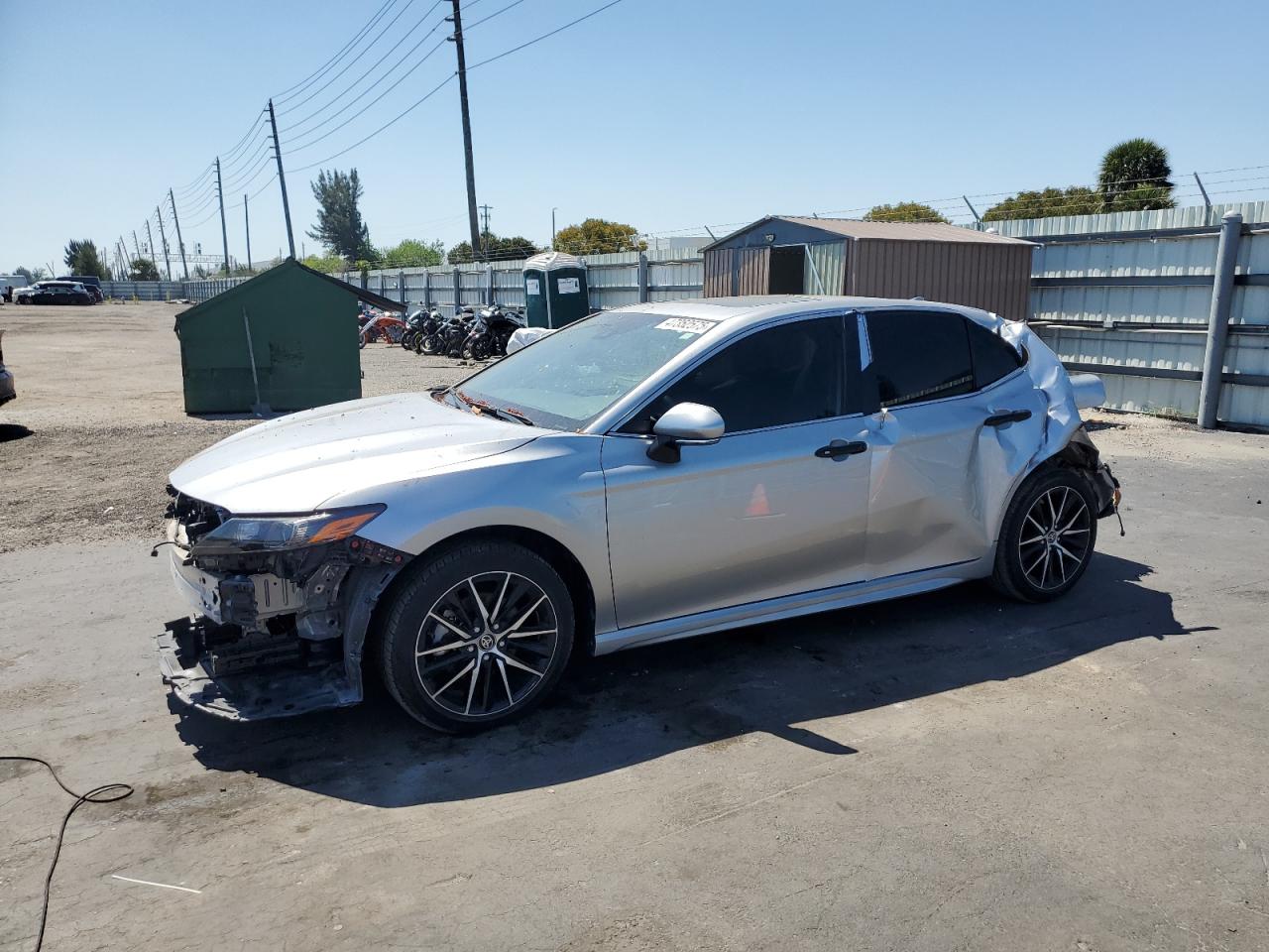 TOYOTA CAMRY SE N 2024