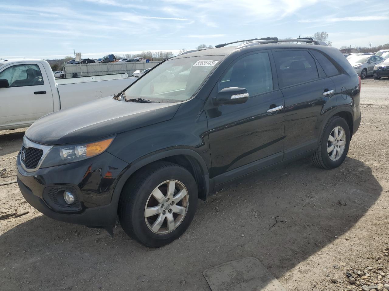 KIA SORENTO LX 2013