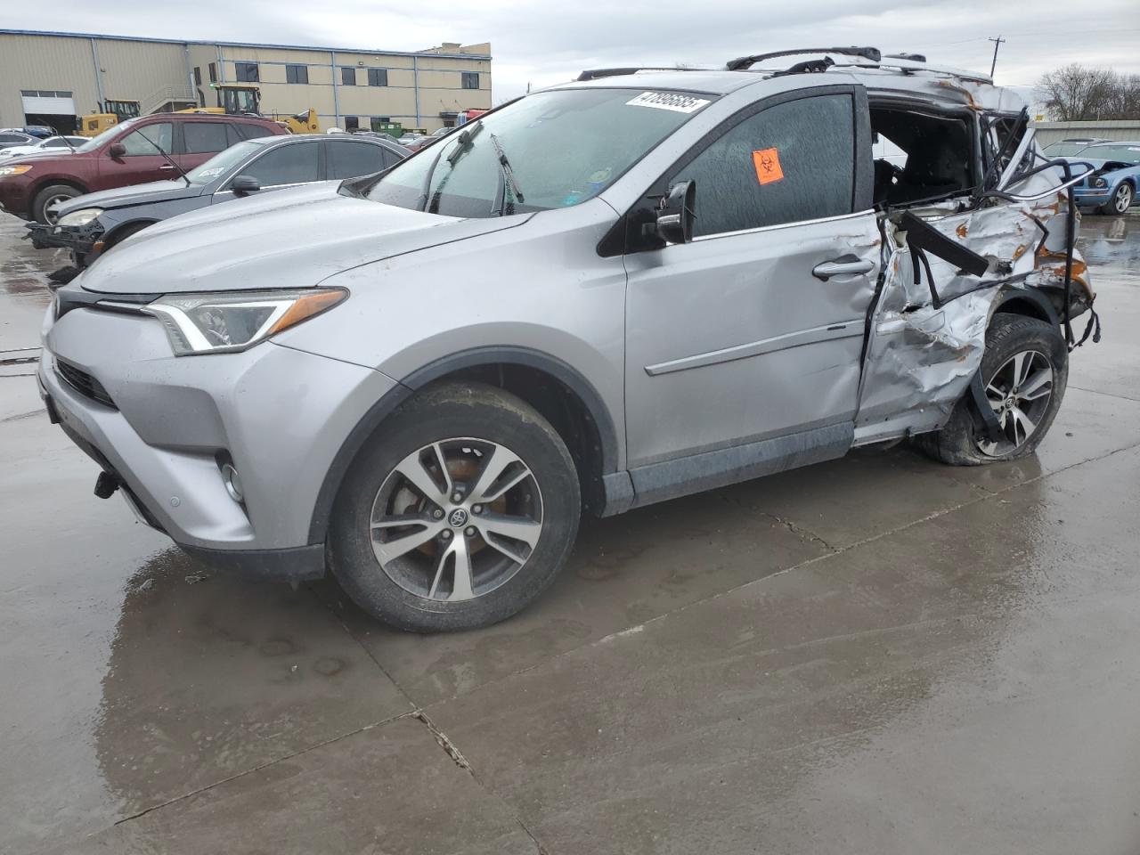TOYOTA RAV4 XLE 2016