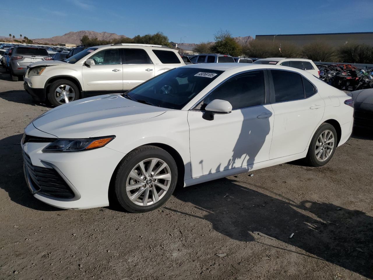 TOYOTA CAMRY LE 2023