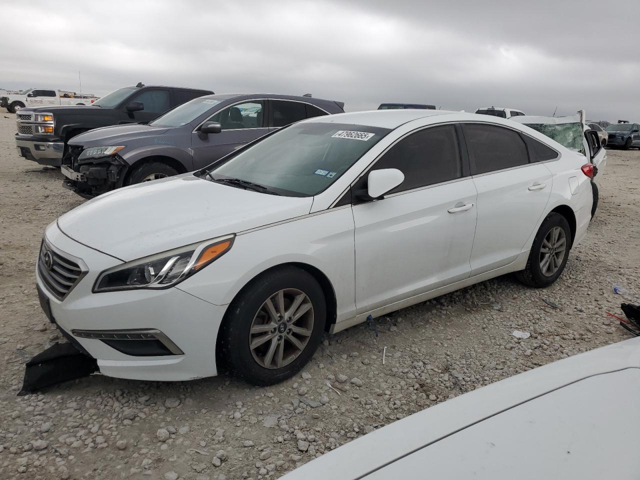 HYUNDAI SONATA SE 2015