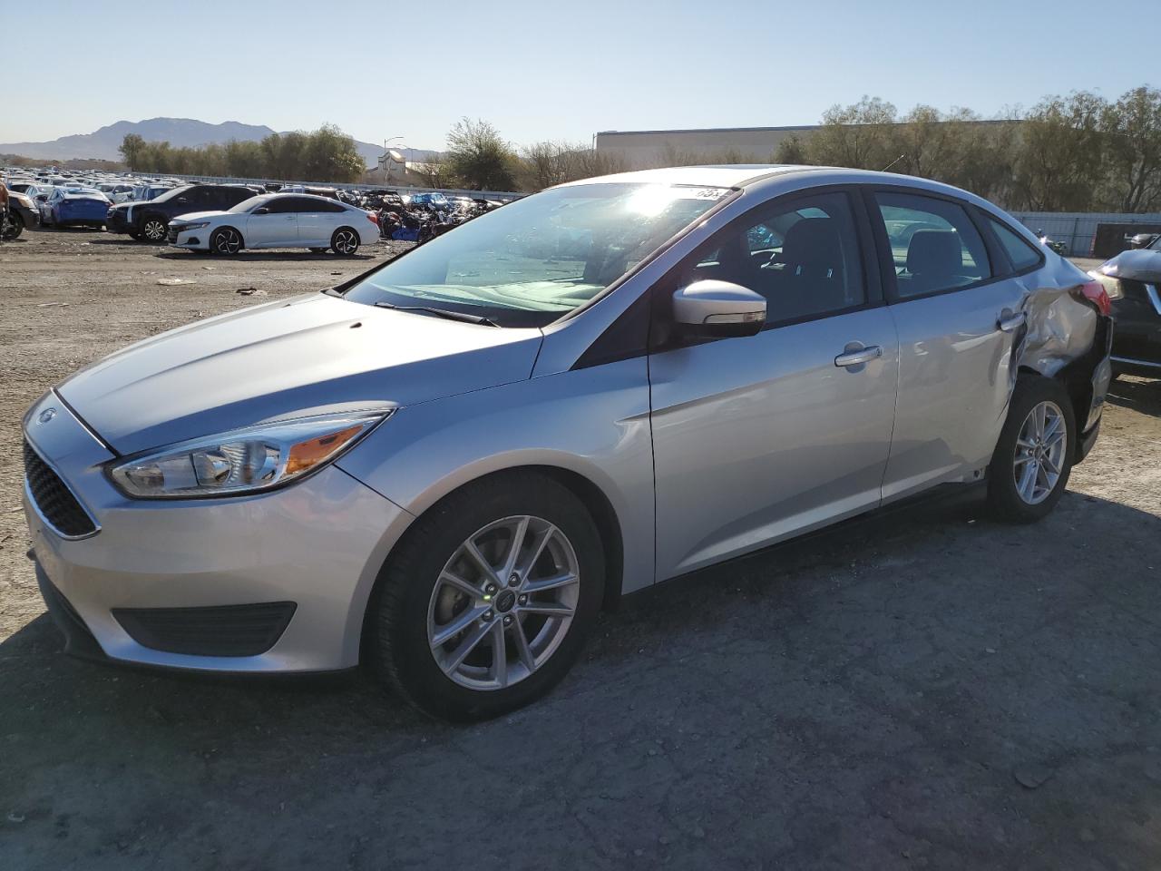 FORD FOCUS SE 2016