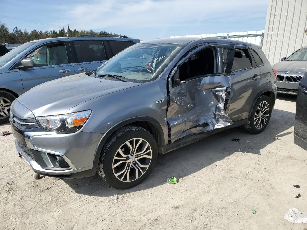 MITSUBISHI OUTLANDER 2019