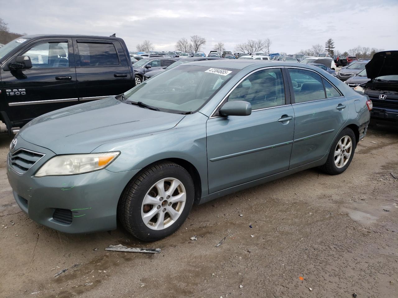 TOYOTA CAMRY BASE 2011
