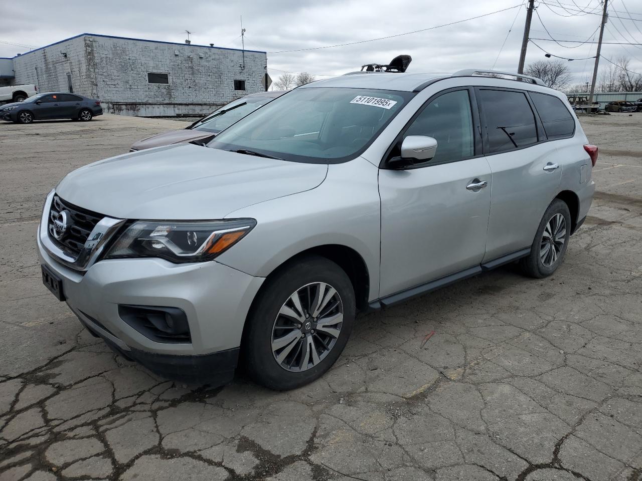 NISSAN PATHFINDER 2017