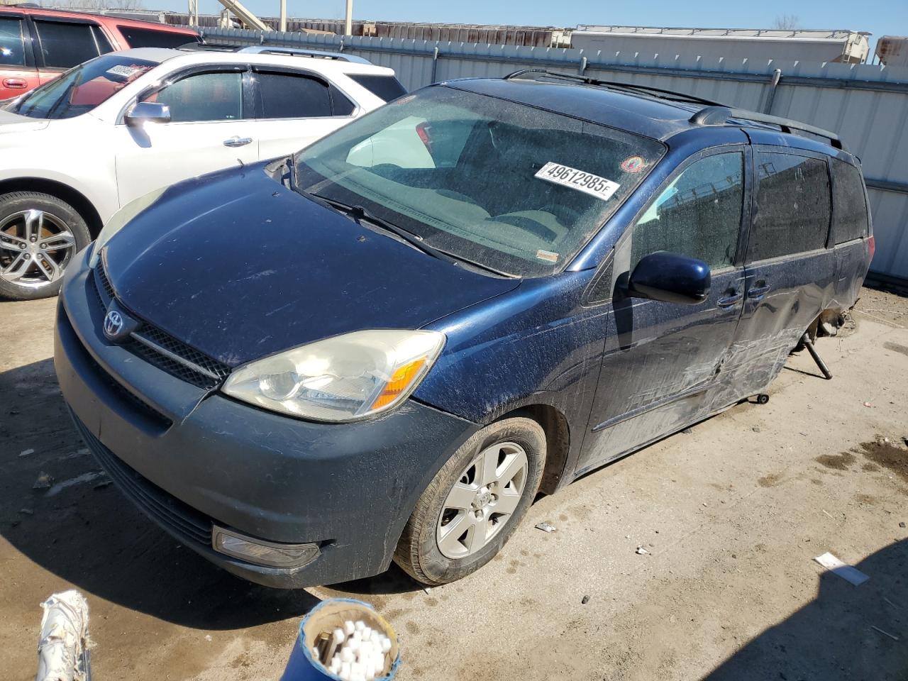 TOYOTA SIENNA XLE 2004