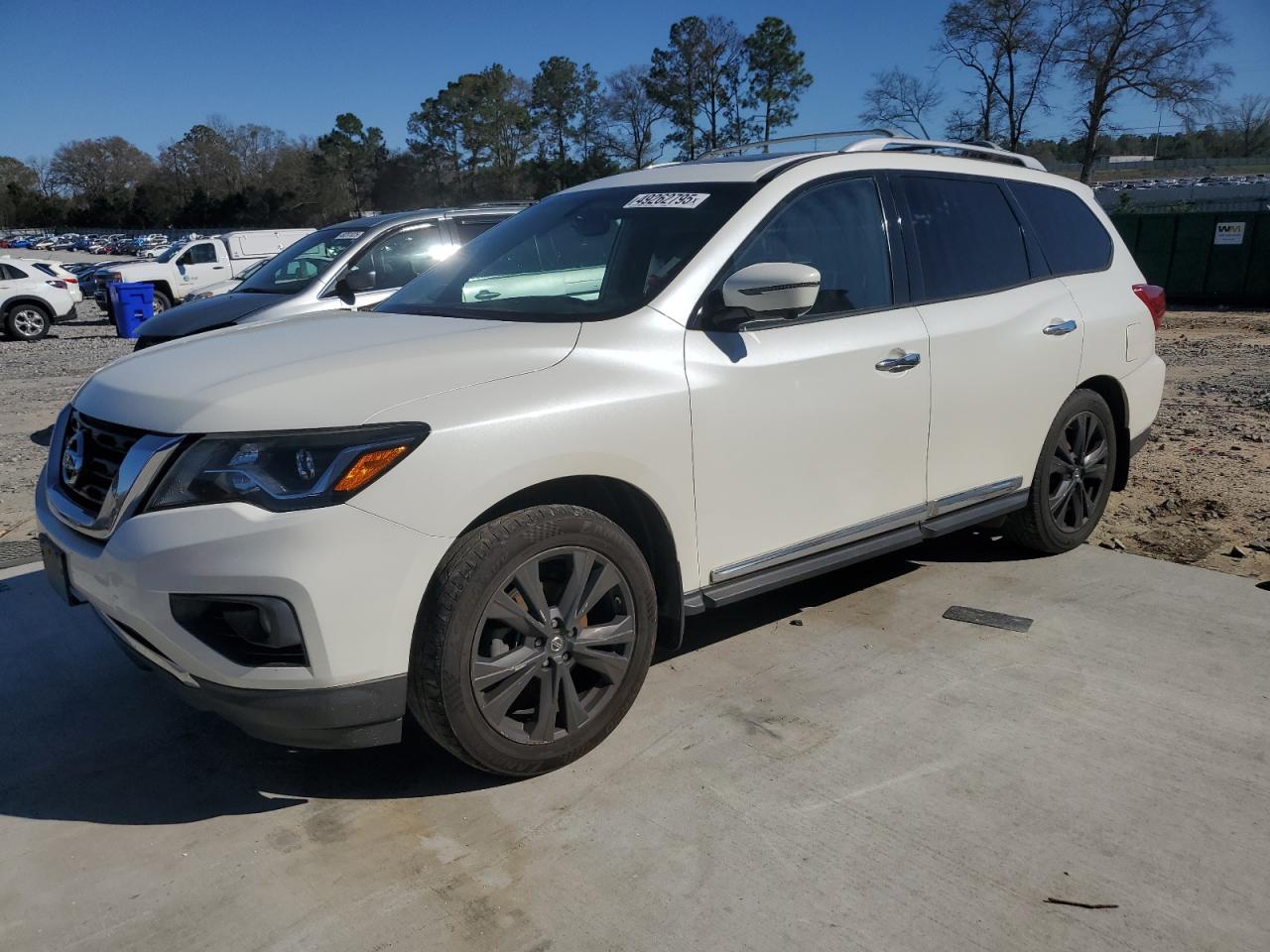NISSAN PATHFINDER 2017