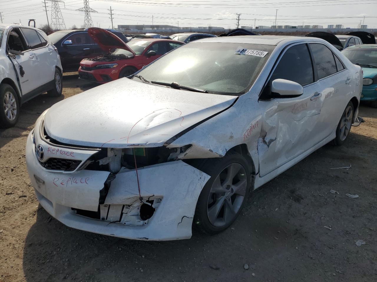 TOYOTA CAMRY BASE 2012