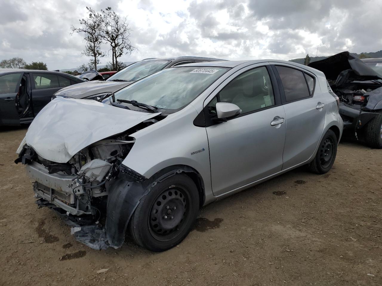 TOYOTA PRIUS 2015