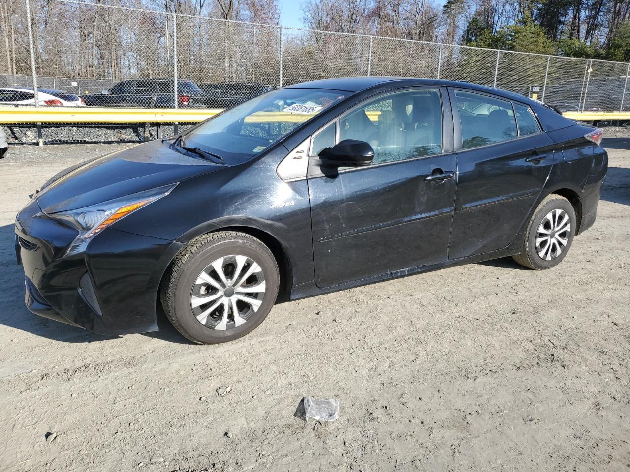 TOYOTA PRIUS 2016