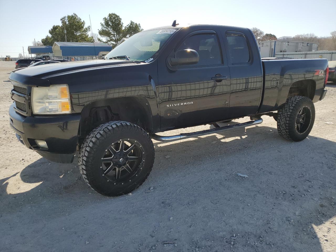 CHEVROLET SILVERADO 2011