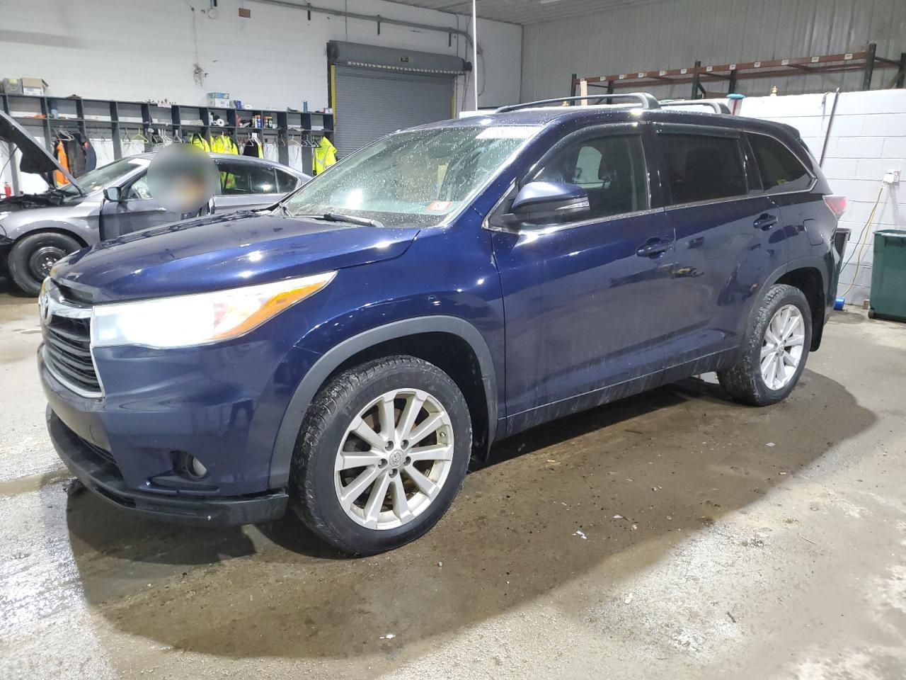 TOYOTA HIGHLANDER 2015