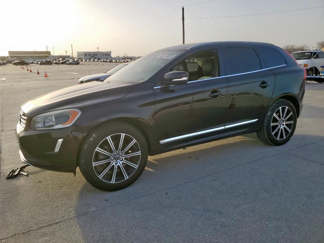 VOLVO XC60 T5 PL 2015