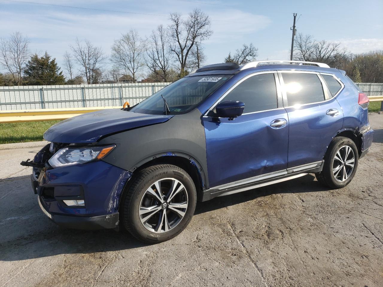 NISSAN ROGUE 2017